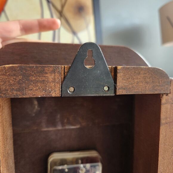 VTG Mid Century New England Bristol Conn Wood Wall Clock Floral Cottage WORKS - Picture 10 of 10